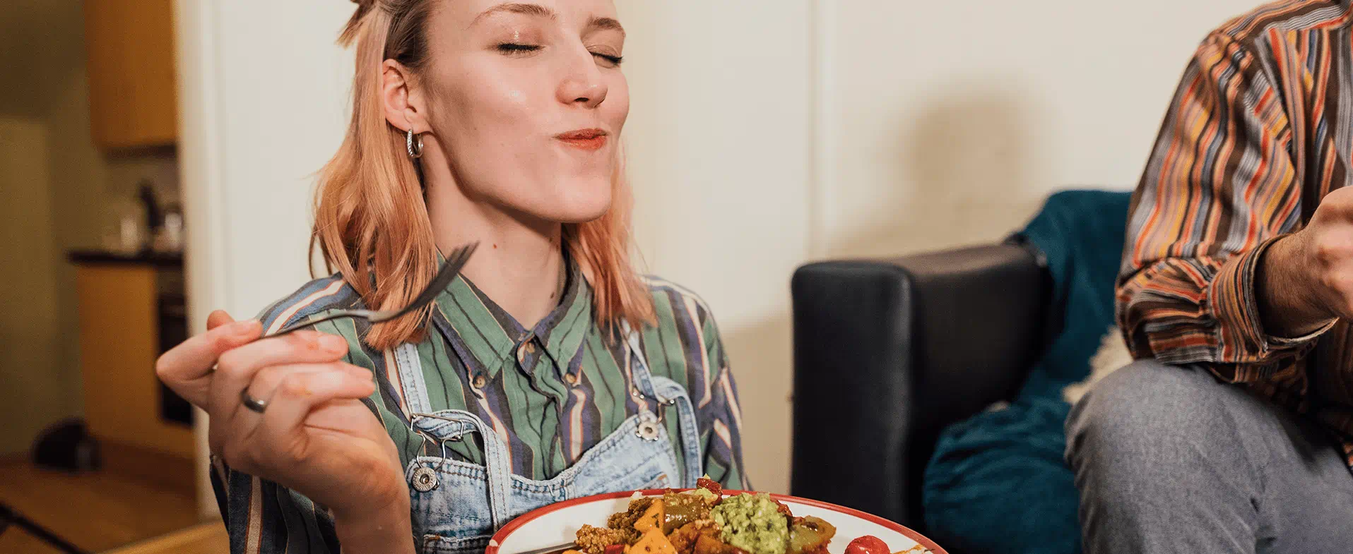 Heavy Evening Eating: Reduce Portions and Eat Earlier