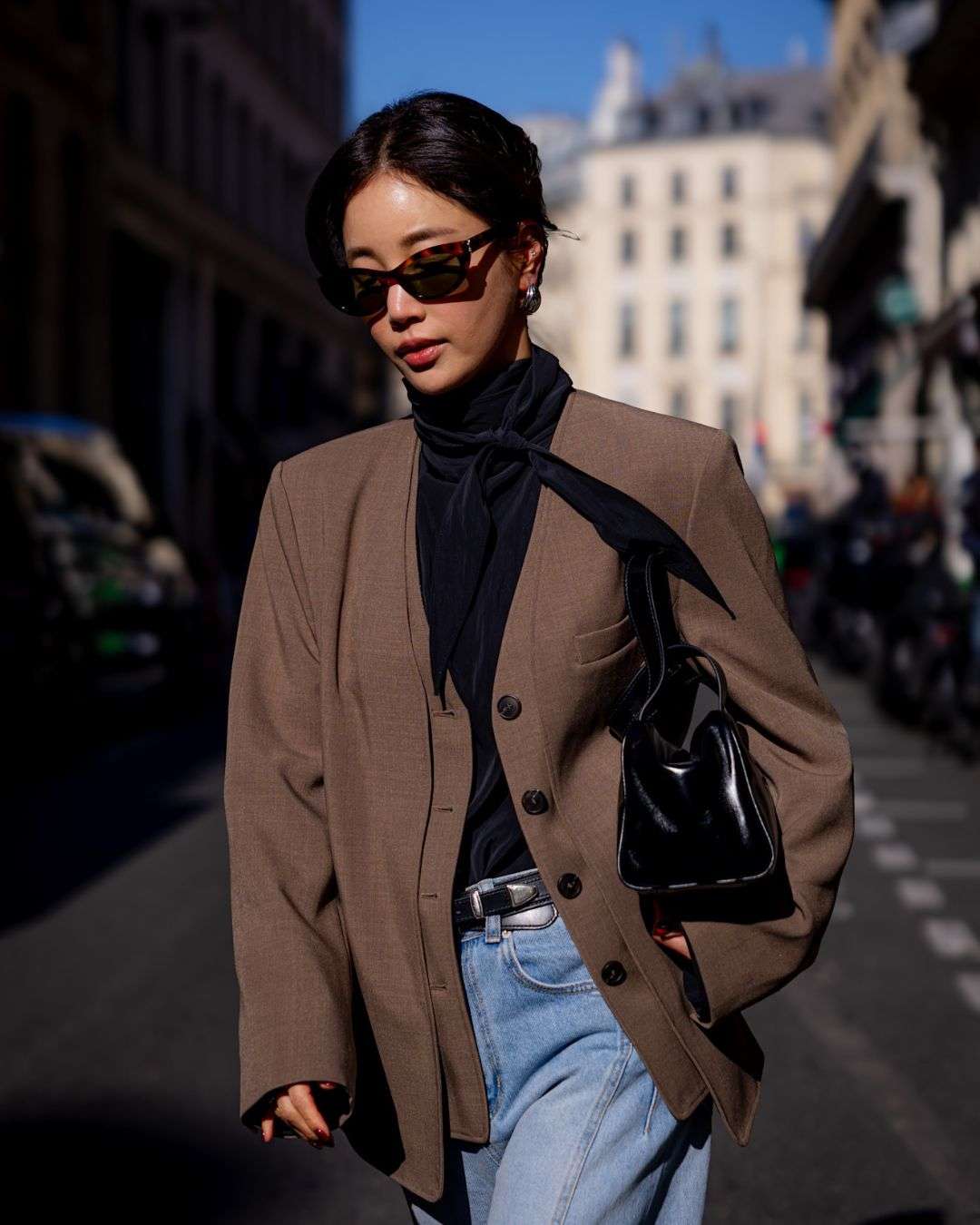 Difficult Scarf Styling - Create Simple Looks Without Bulk